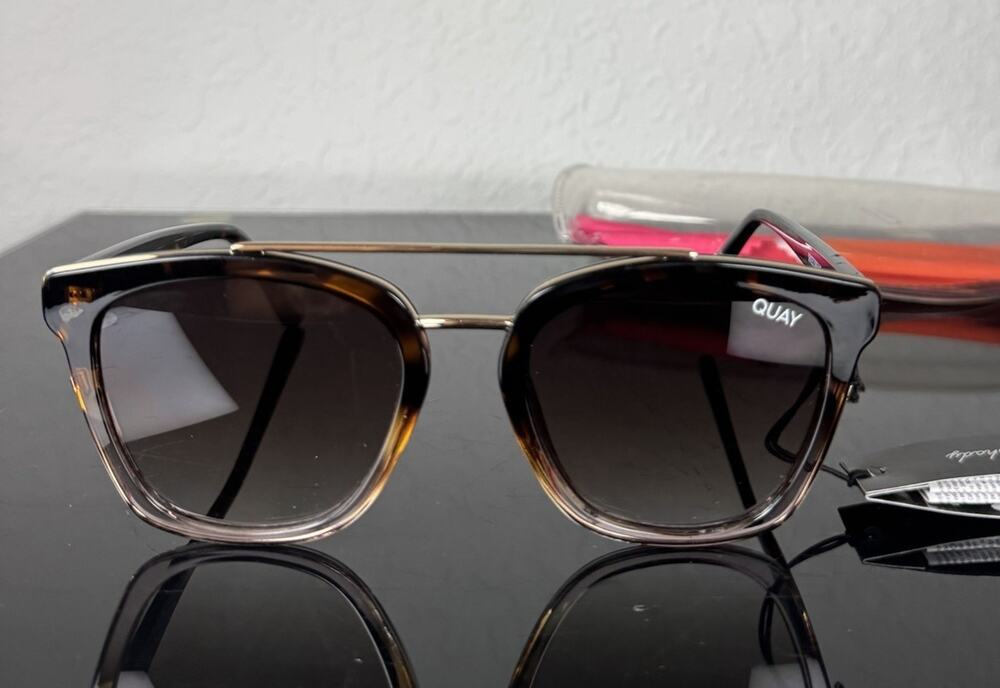 Quay Sweet Dreams Sunglasses Full-Rim Tortoise Square Lightweight Classic